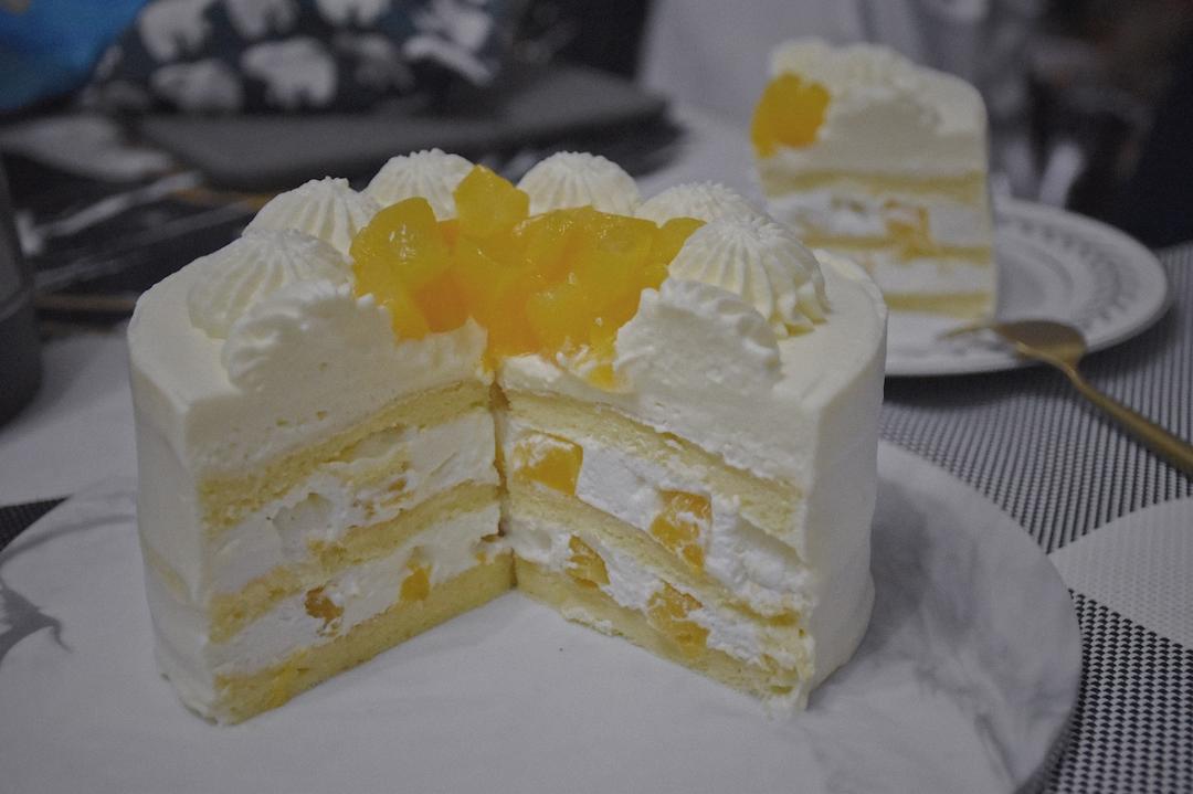 草莓奶油蛋糕/基础戚风胚，徒手脱模剖片及抹面挤花/「戚风及其衍生」烘焙视频蛋糕篇1