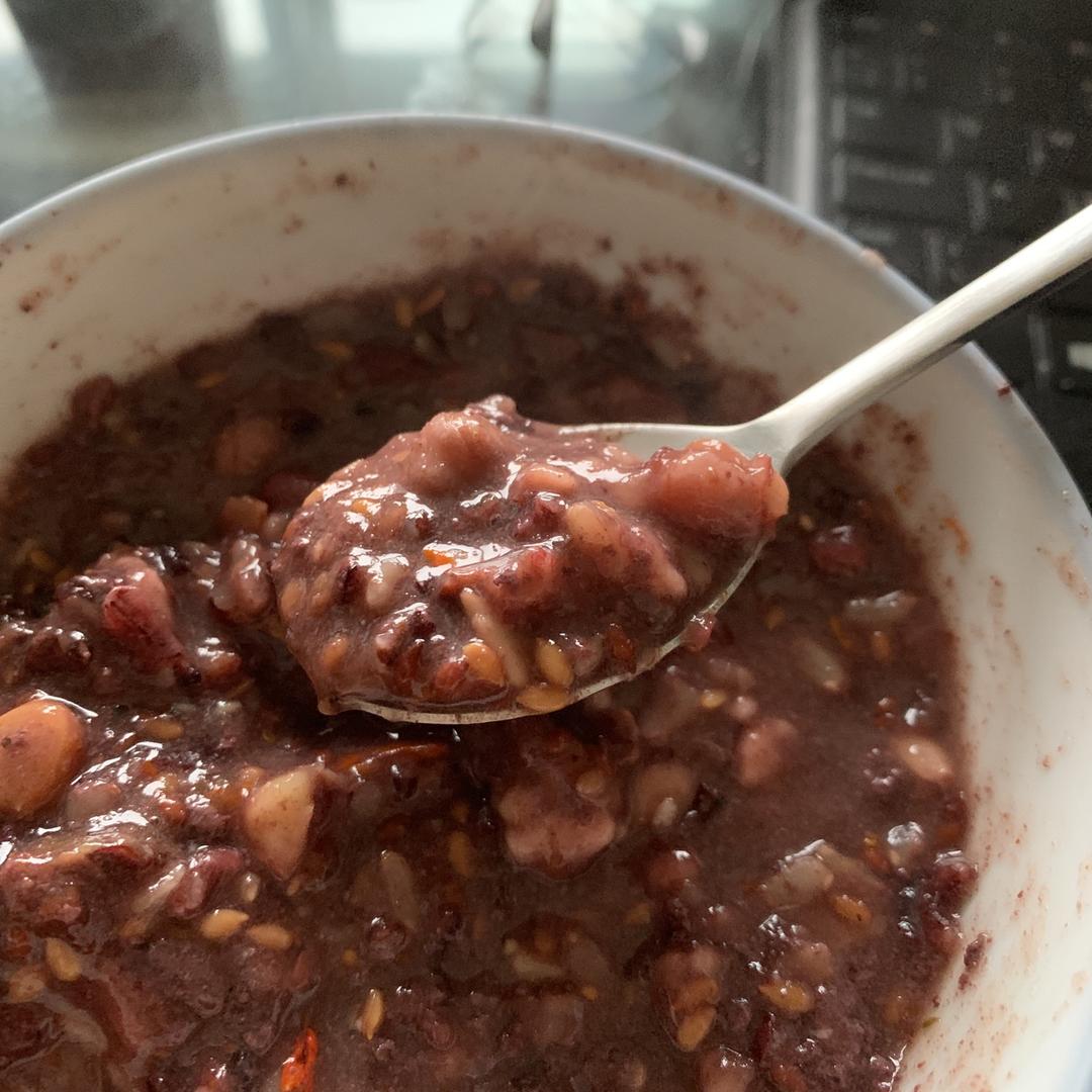 豆浆杂粮粥（别名：回归正轨粥）丨健康·三餐