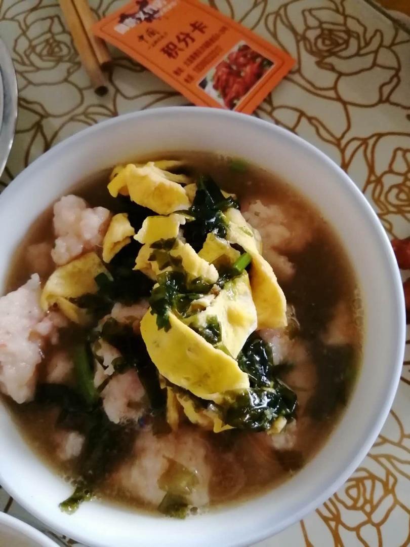 让宝宝一口就爱上的虾滑紫菜疙瘩汤