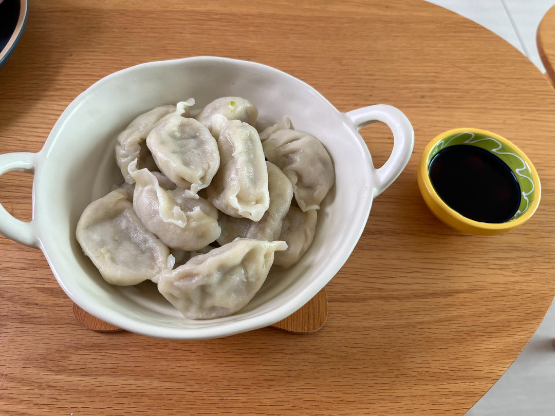 教你正确煮速冻饺子的方法，不干裂不破皮不粘锅！