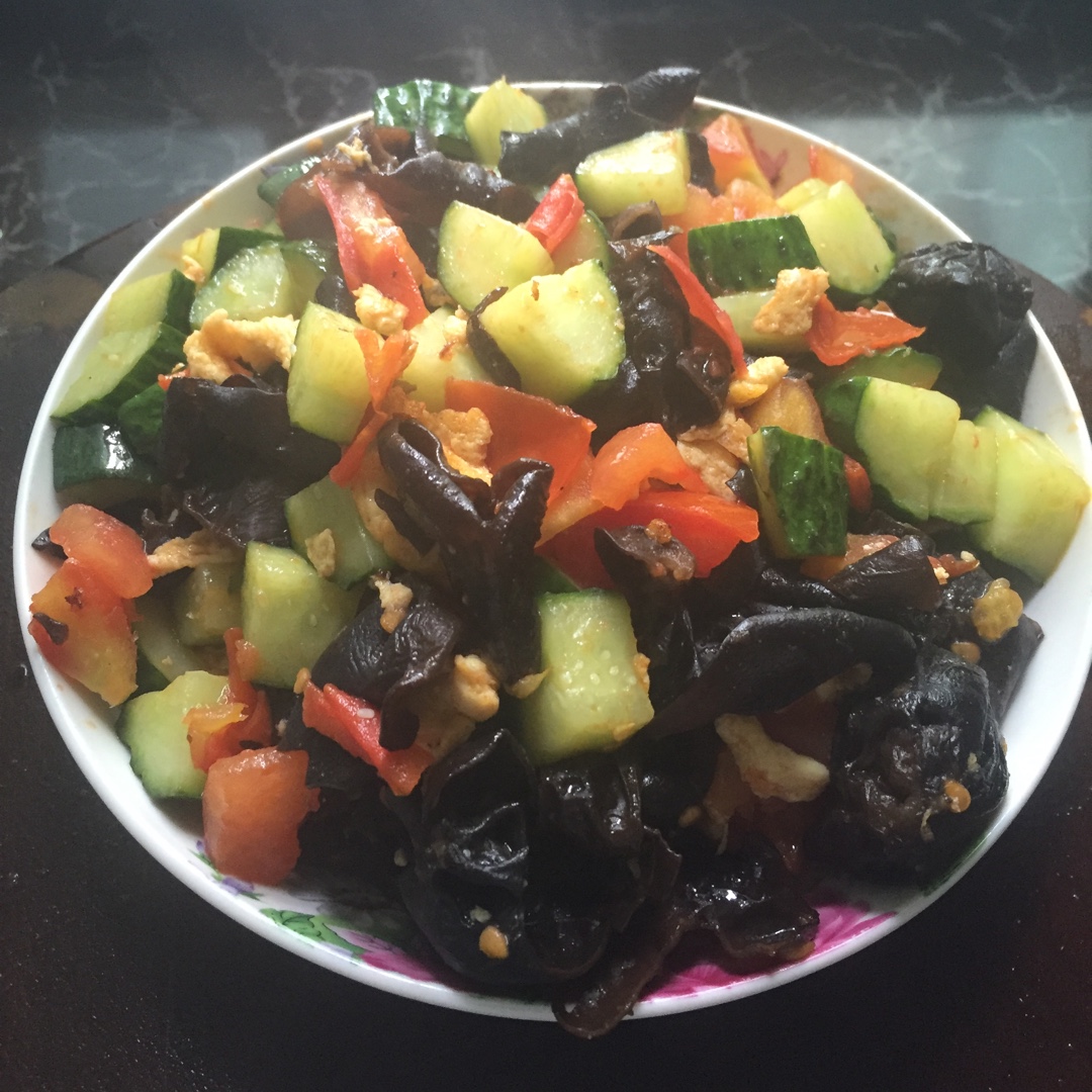 番茄黄瓜炒蛋（夏季减肥快手菜）