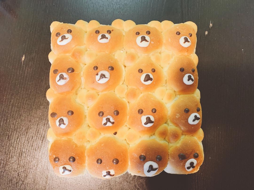 萌萌哒挤挤小熊面包