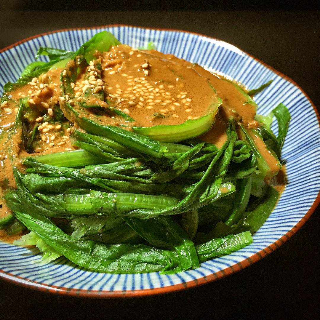 美食性孢子做的麻酱油麦菜