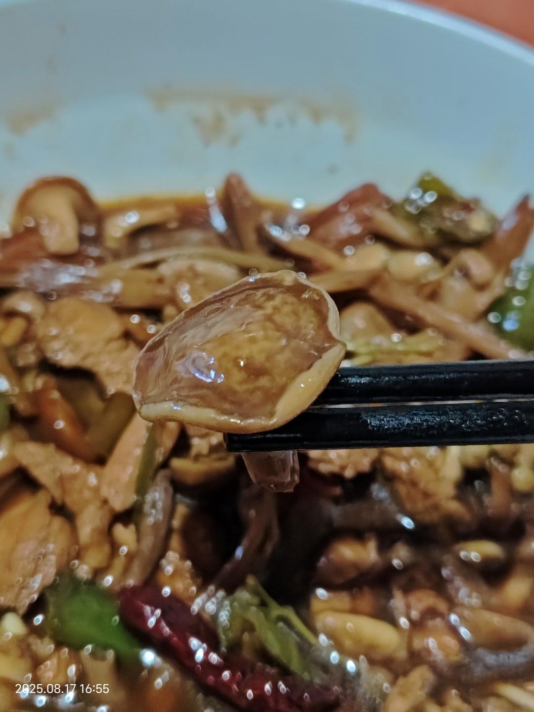姬松茸炒鸡