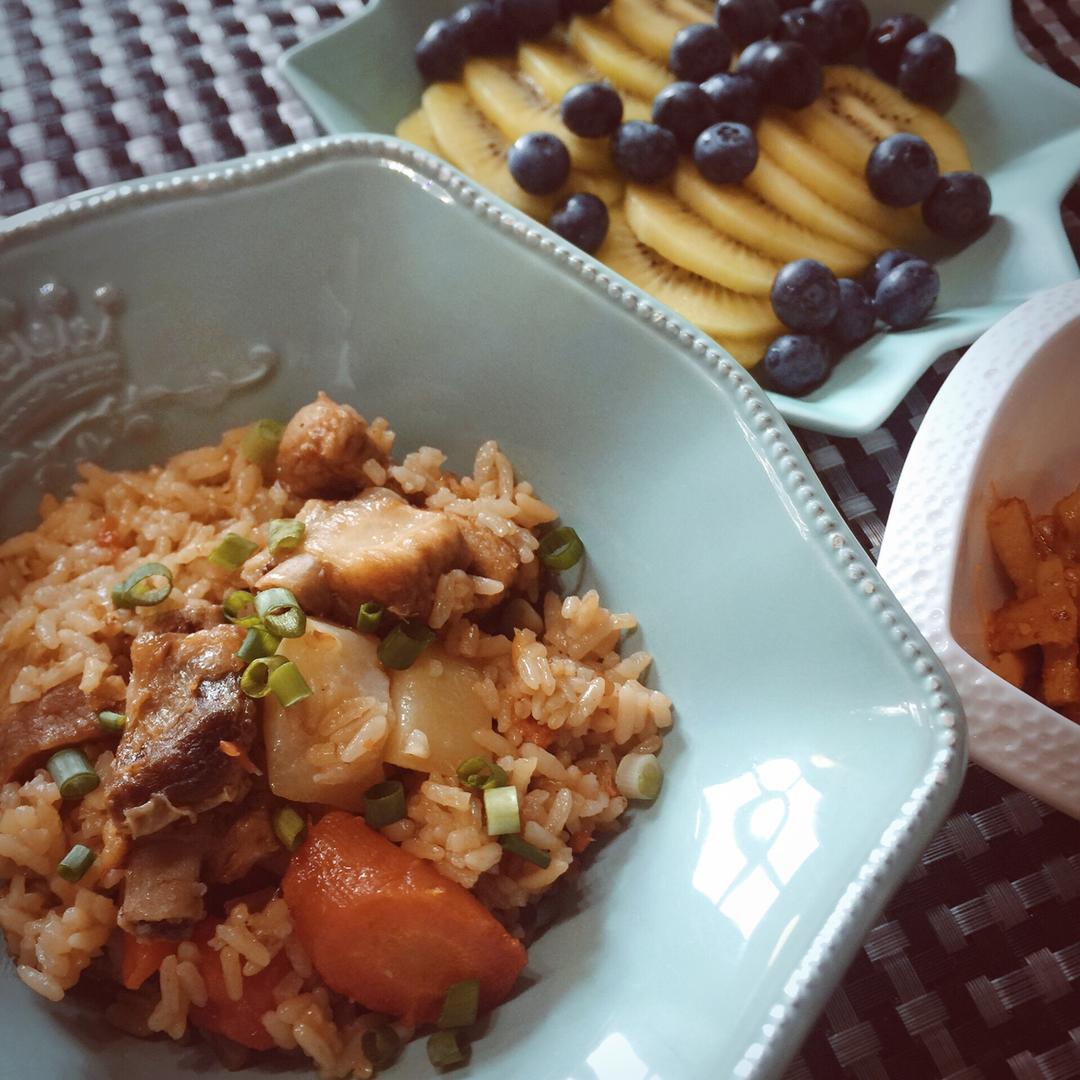 喷香排骨焖饭（爆好吃）