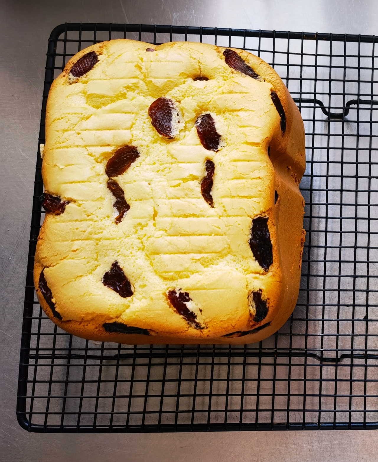 用面包机同样做出丝稠般柔软的戚风蛋糕