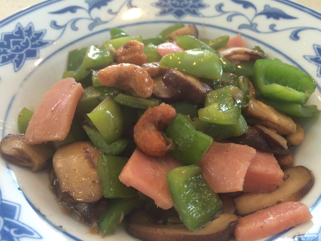 香菇青椒炒肉