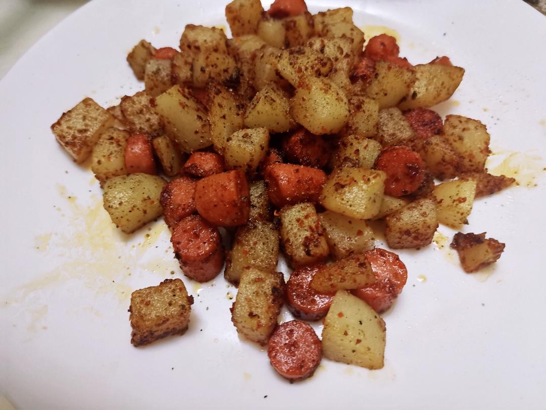 香辣过瘾❗️超好吃孜然火腿土豆丁，吃一口就沦陷❗️