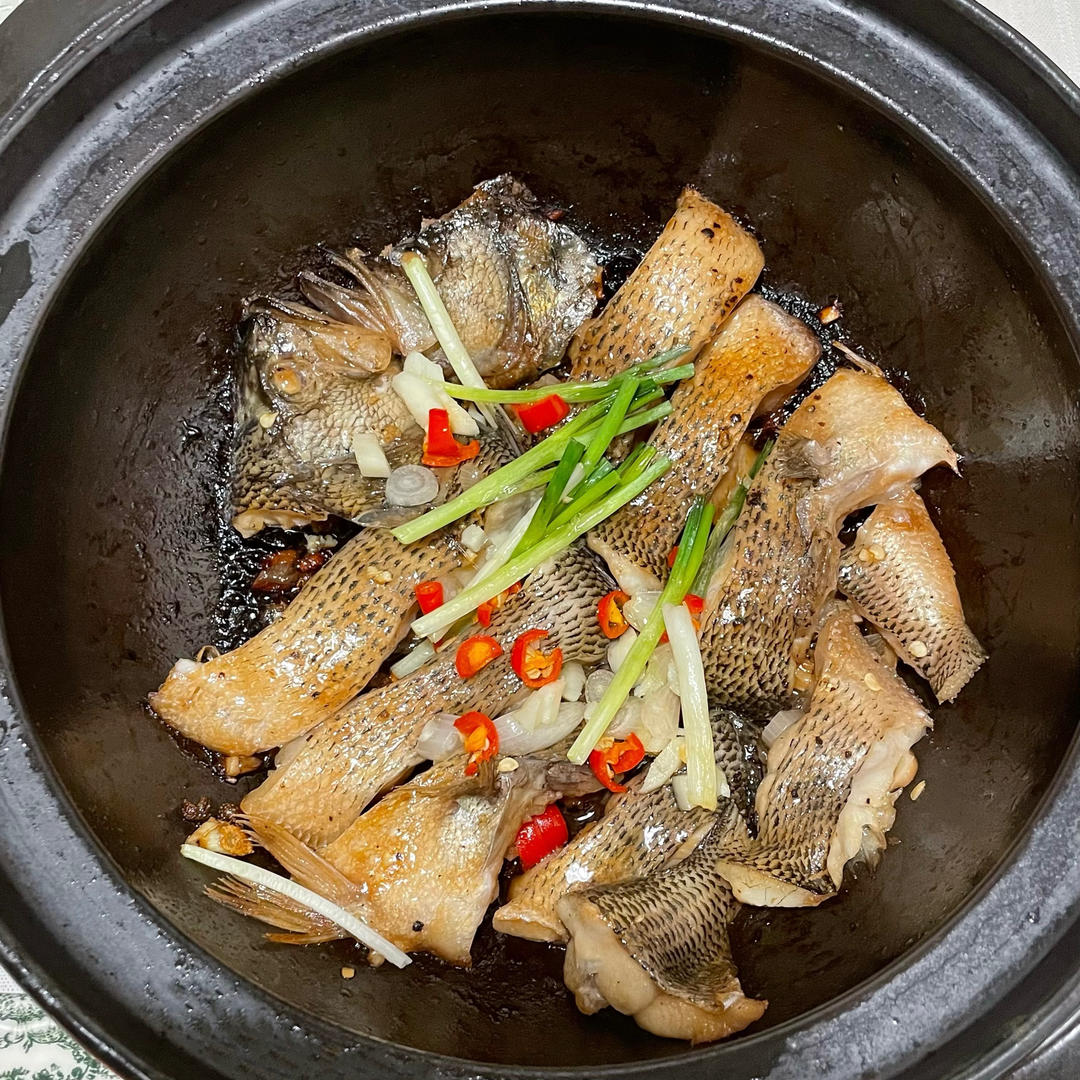 葱香焗鲈鱼