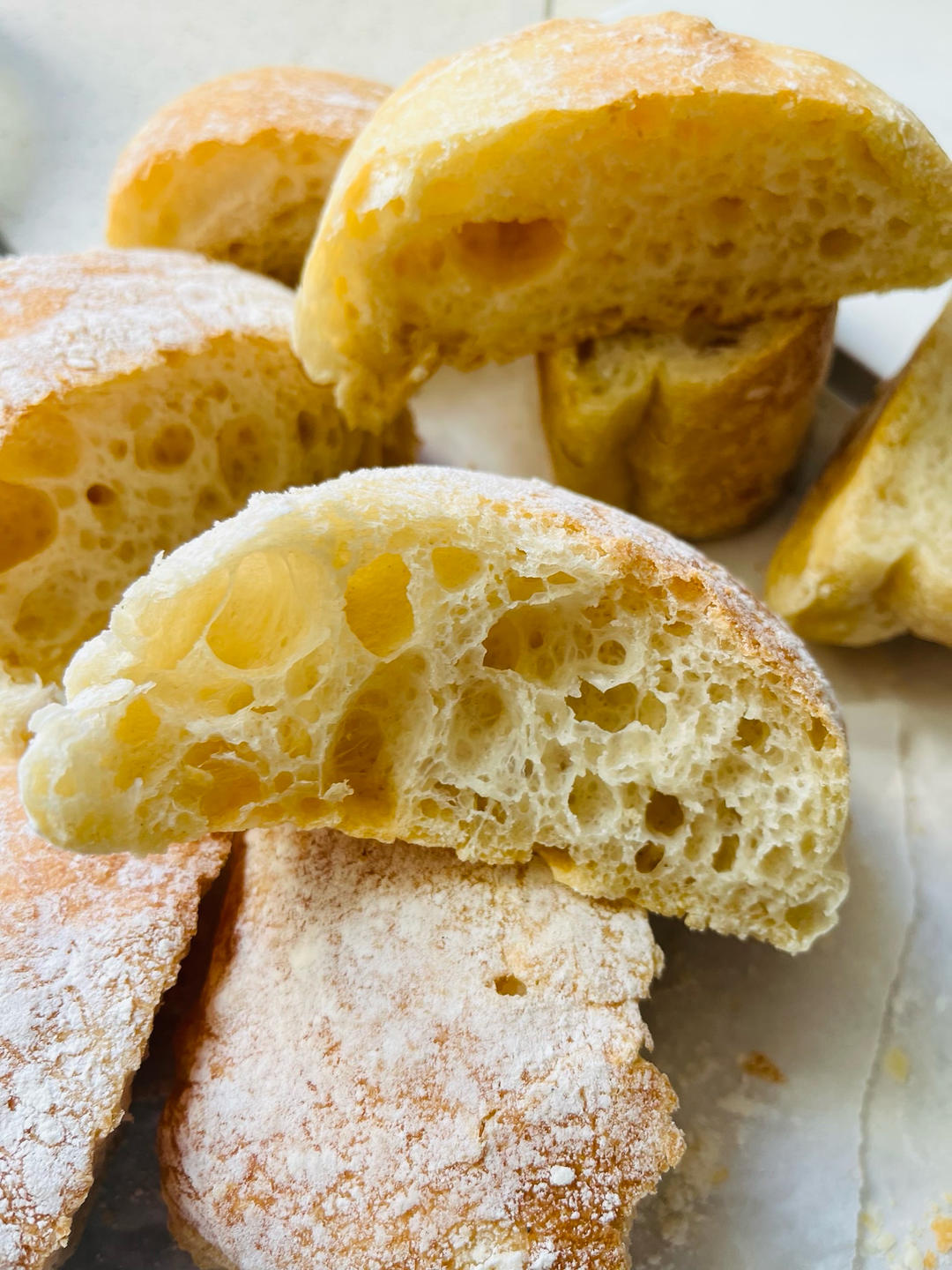 恰巴塔面包  Ciabatta