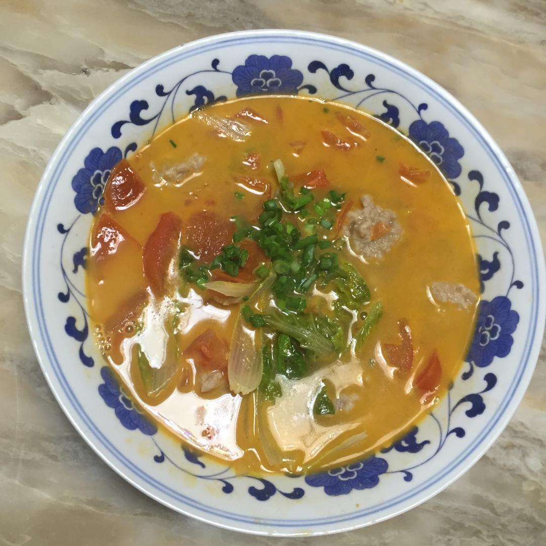 蕃茄丸子汤。