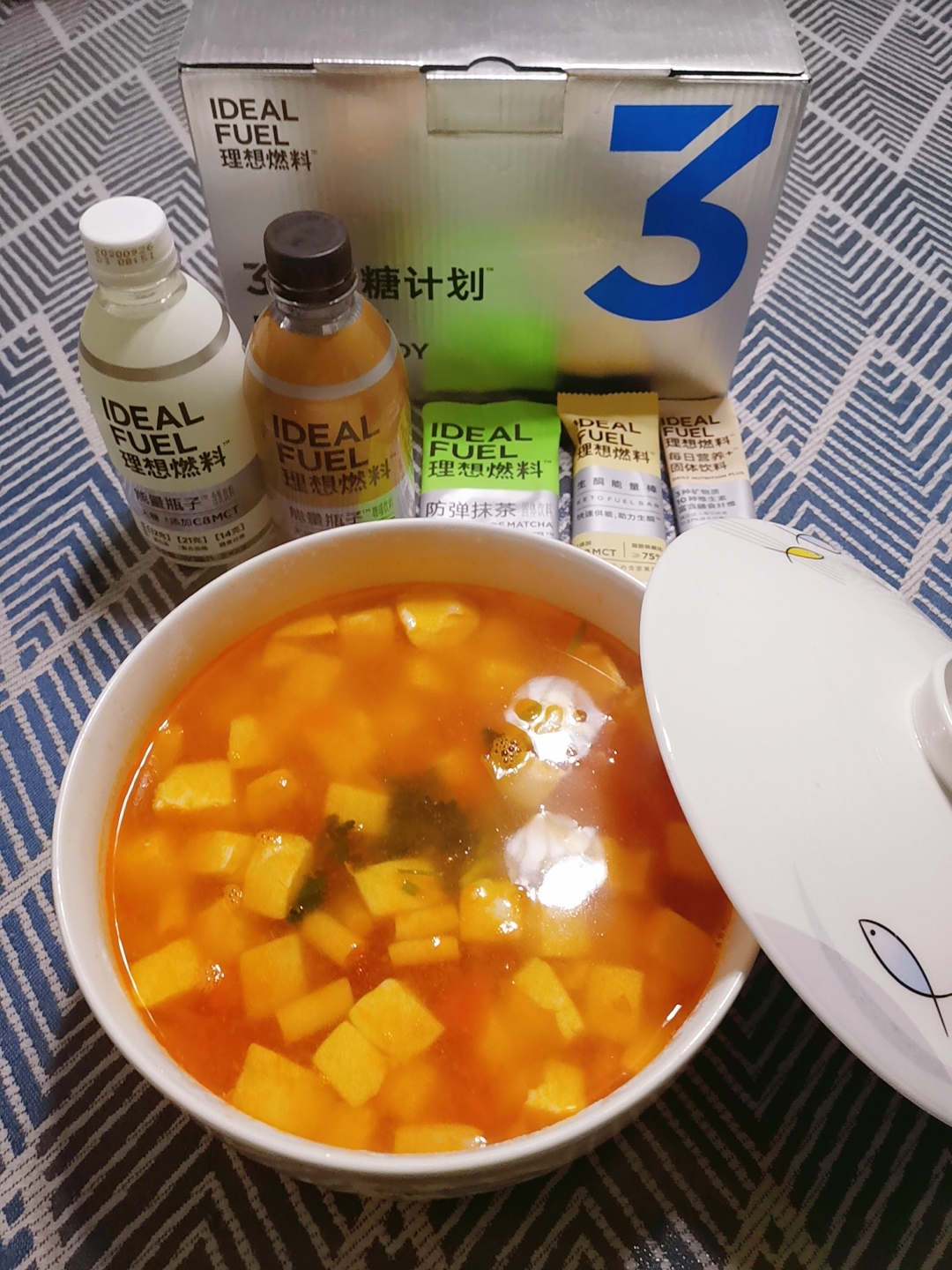 番茄豆腐鲜菇汤的做法