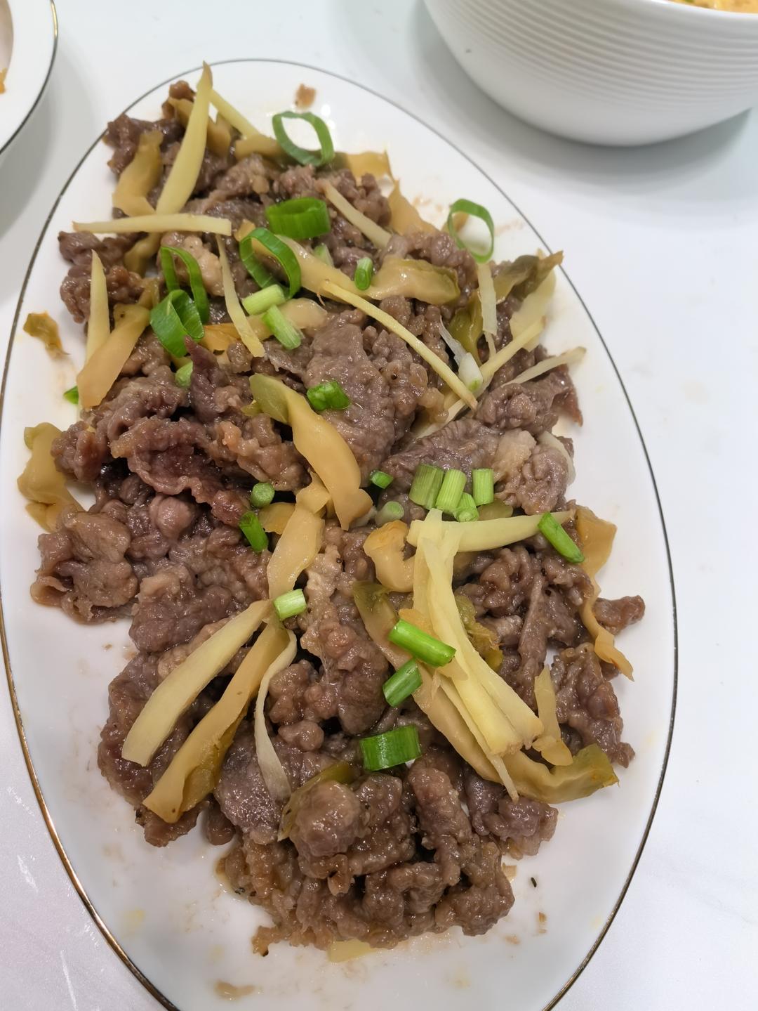 快手菜-榨菜蒸牛肉