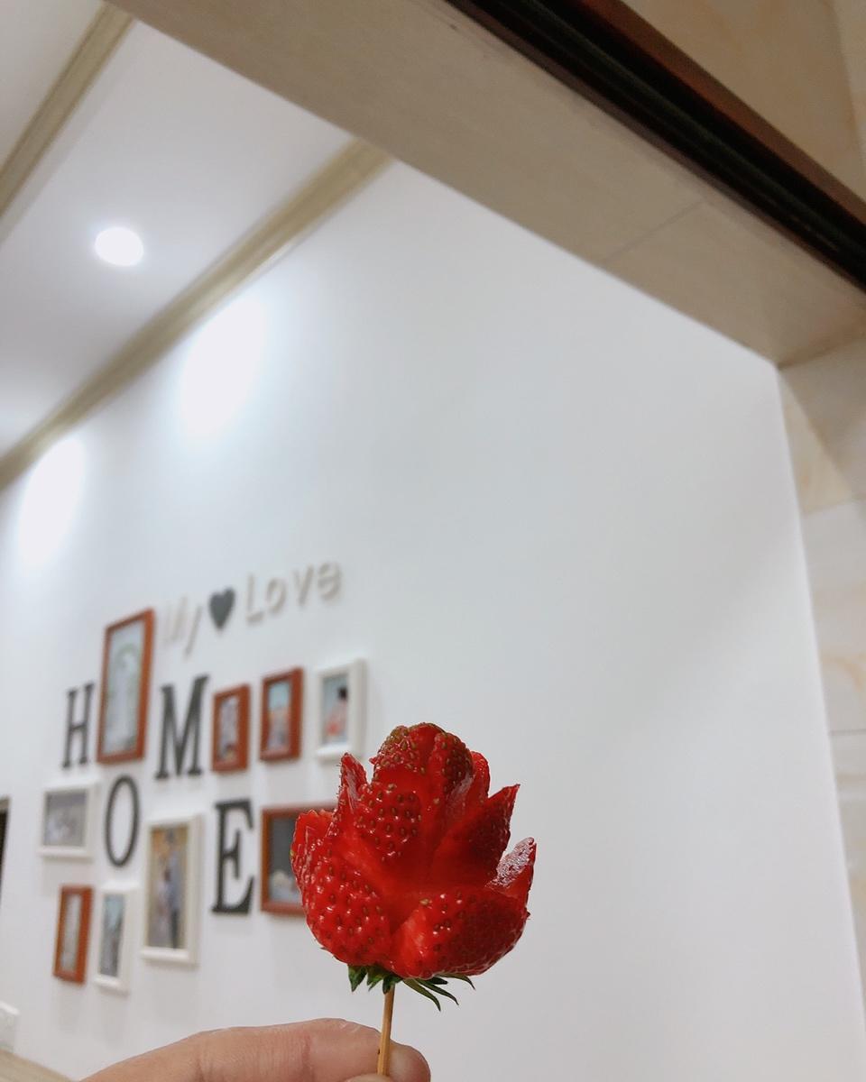 草莓玫瑰花