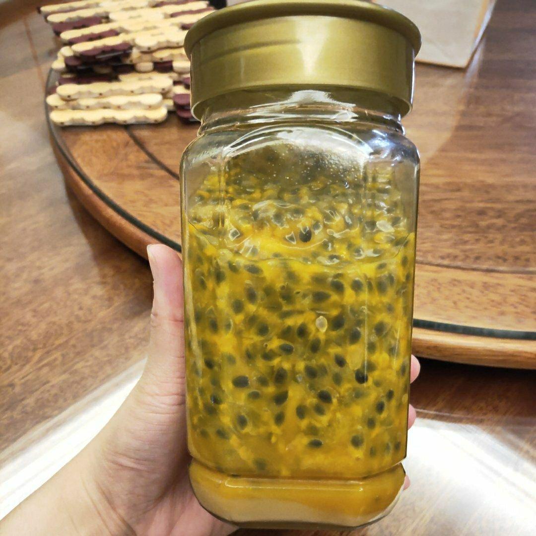柠檬百香果蜂蜜饮
