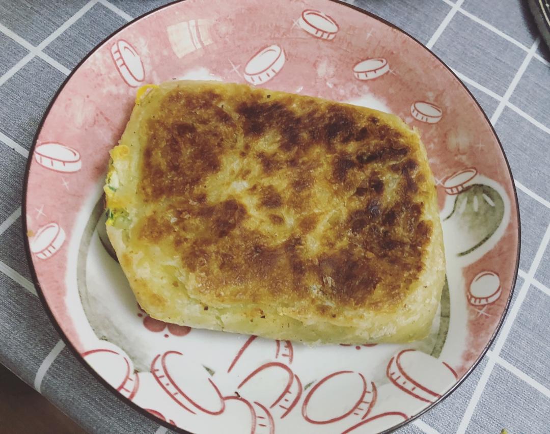 5分钟就能搞定的手抓饼早餐，酥到掉渣～