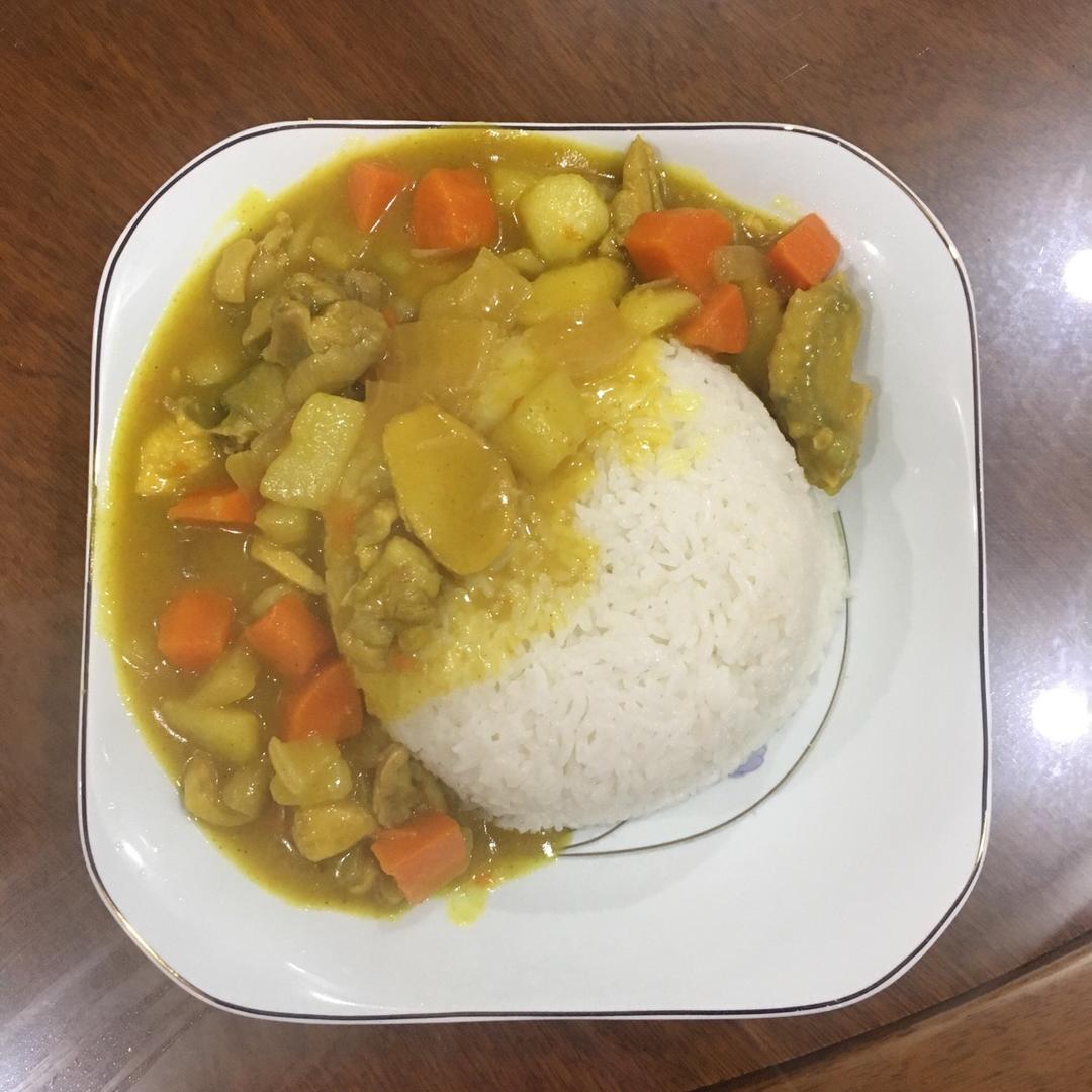 咖喱鸡肉饭