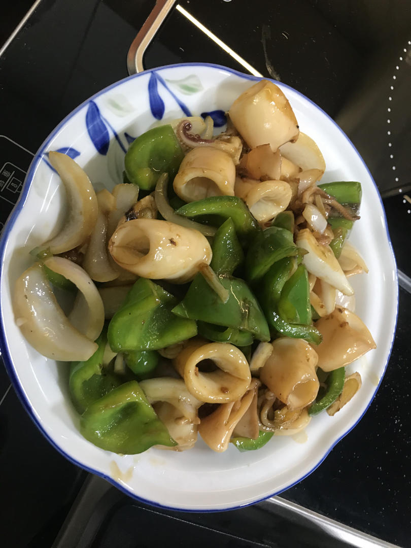 变美必吃的辣炒鱿鱼圈