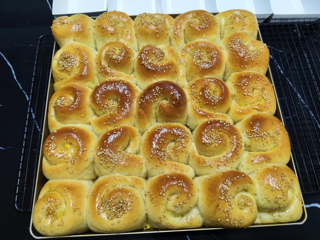 脆底蜂蜜小面包