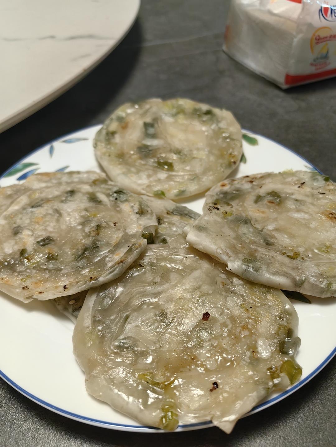 馄饨皮葱油饼