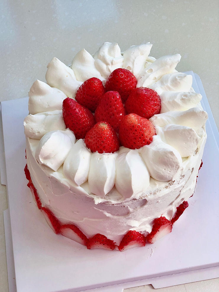 大白兔呀小白兔做的【全网最全合集】搬运漂亮的草莓蛋糕~草莓季装饰