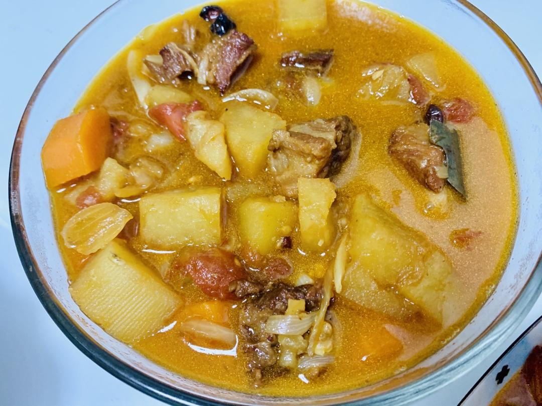 番茄土豆炖牛腩