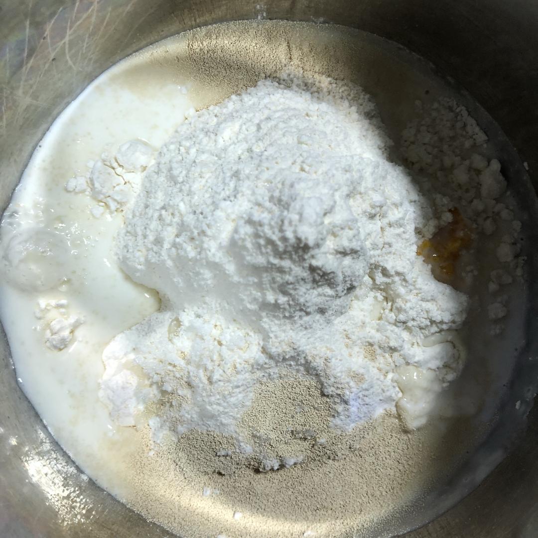 纯奶手撕吐司的做法 步骤1