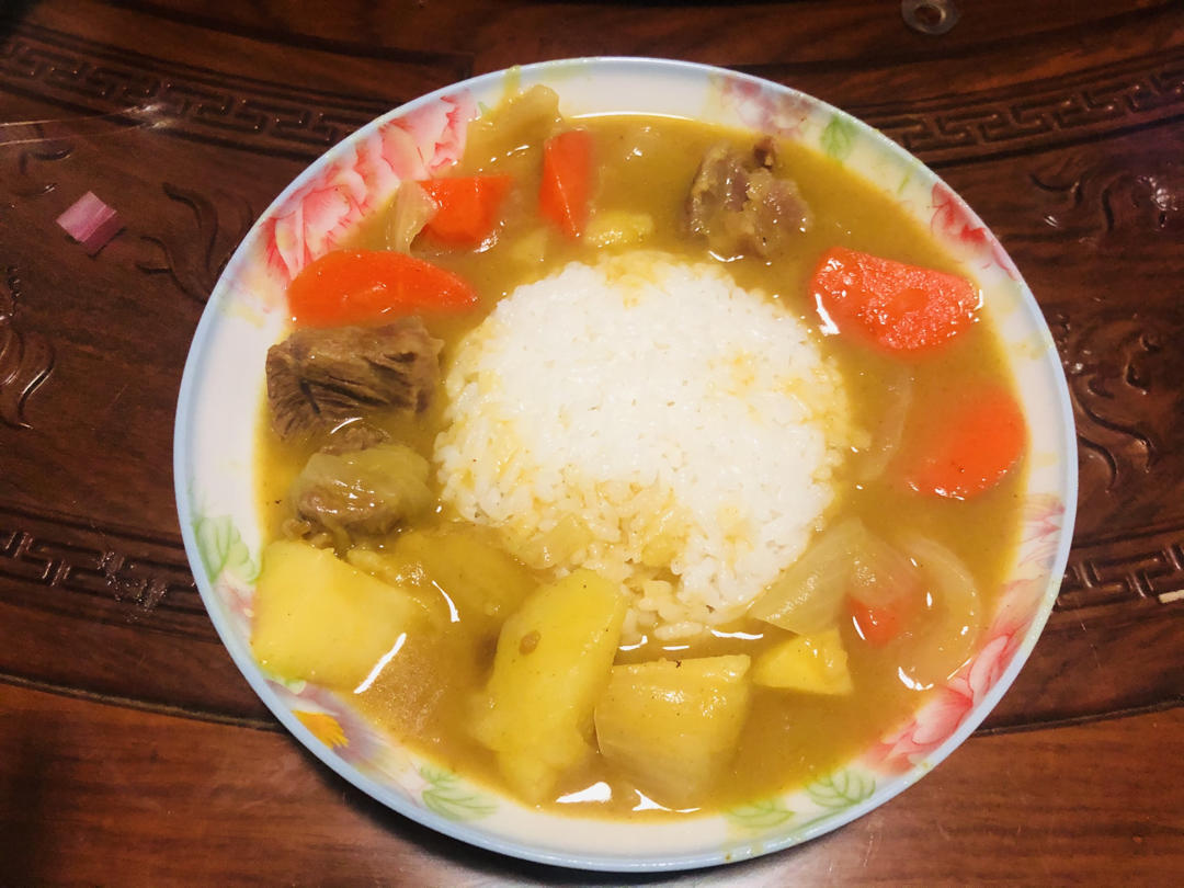 咖喱土豆炖牛腩