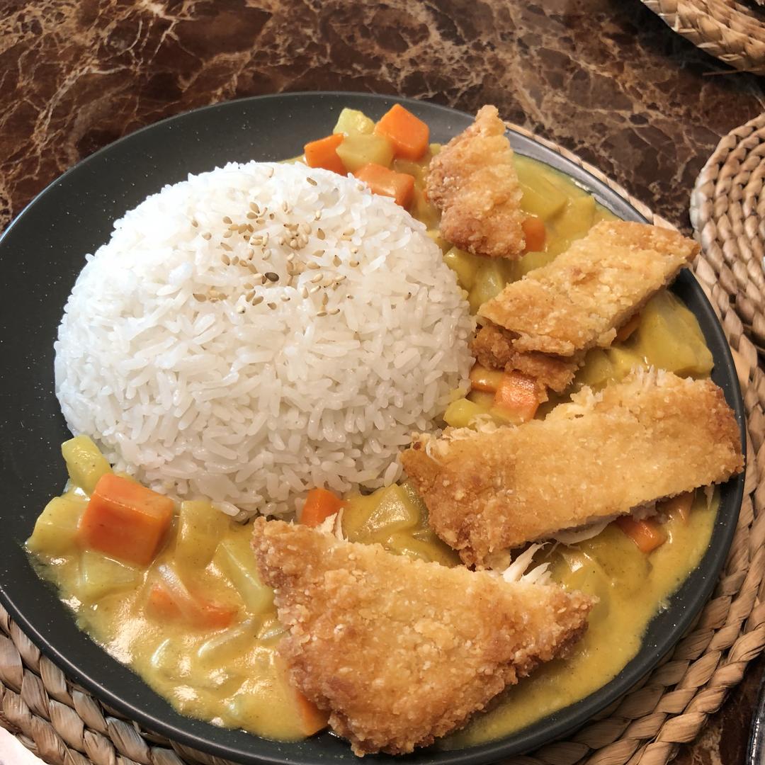 咖喱鸡排饭
