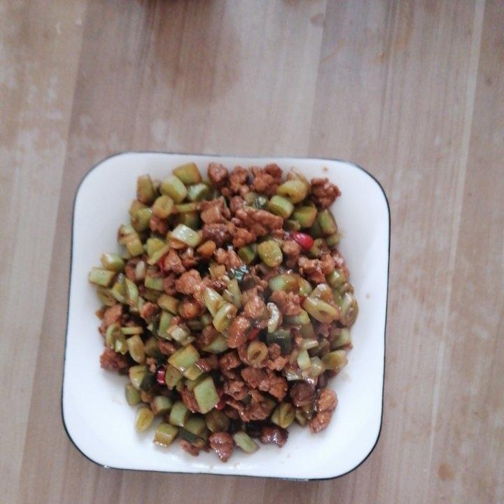 快手下饭菜 香辣四季豆炒肉丁-苍蝇头