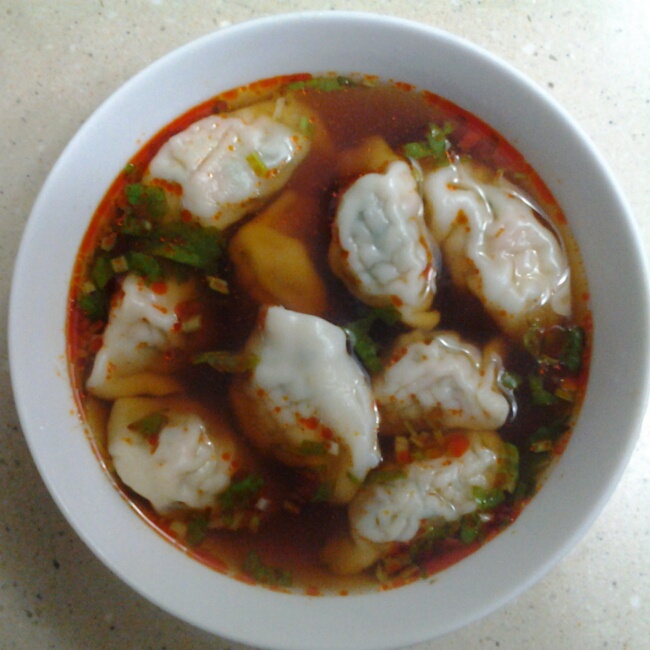 酸汤水饺
