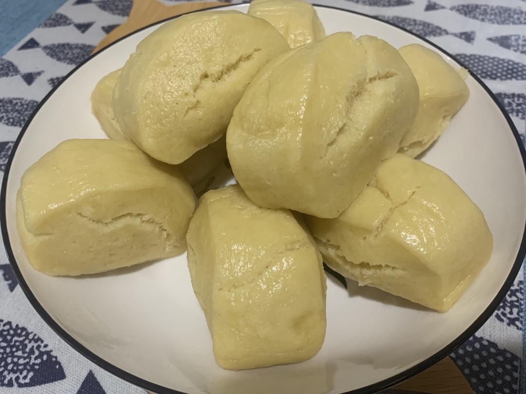 味道浓郁松软细腻玉米开花馒头