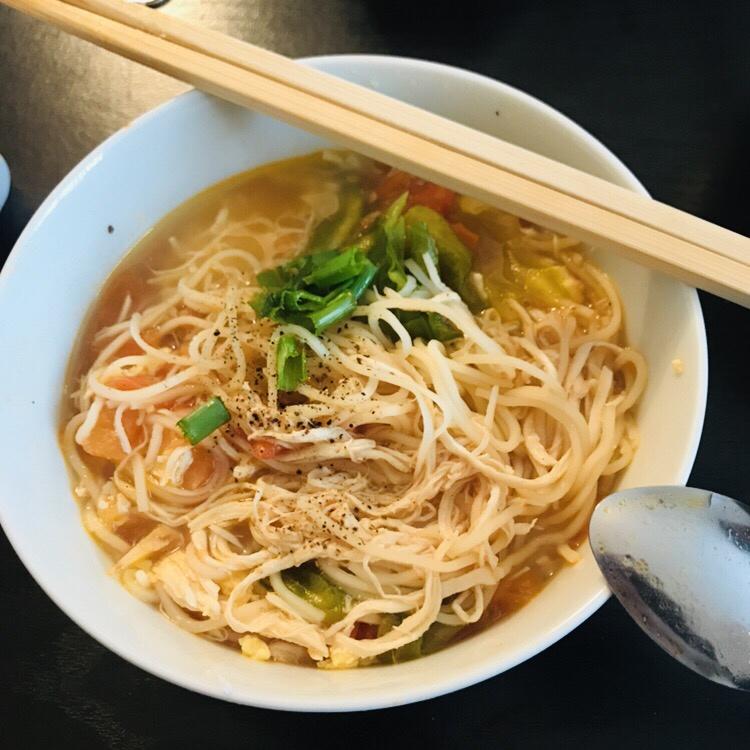 番茄鸡蛋鸡丝面