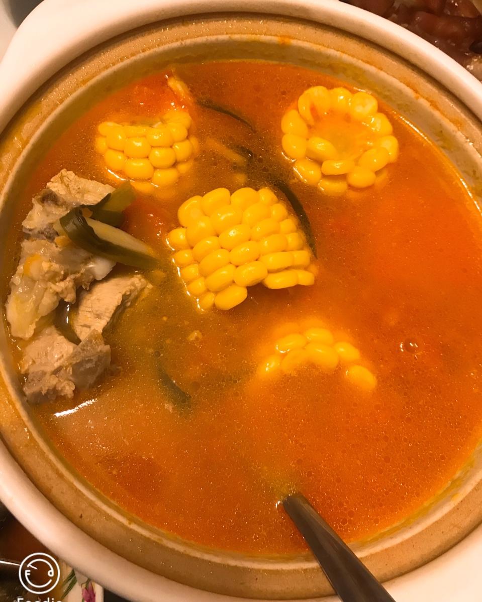 番茄土豆玉米排骨汤