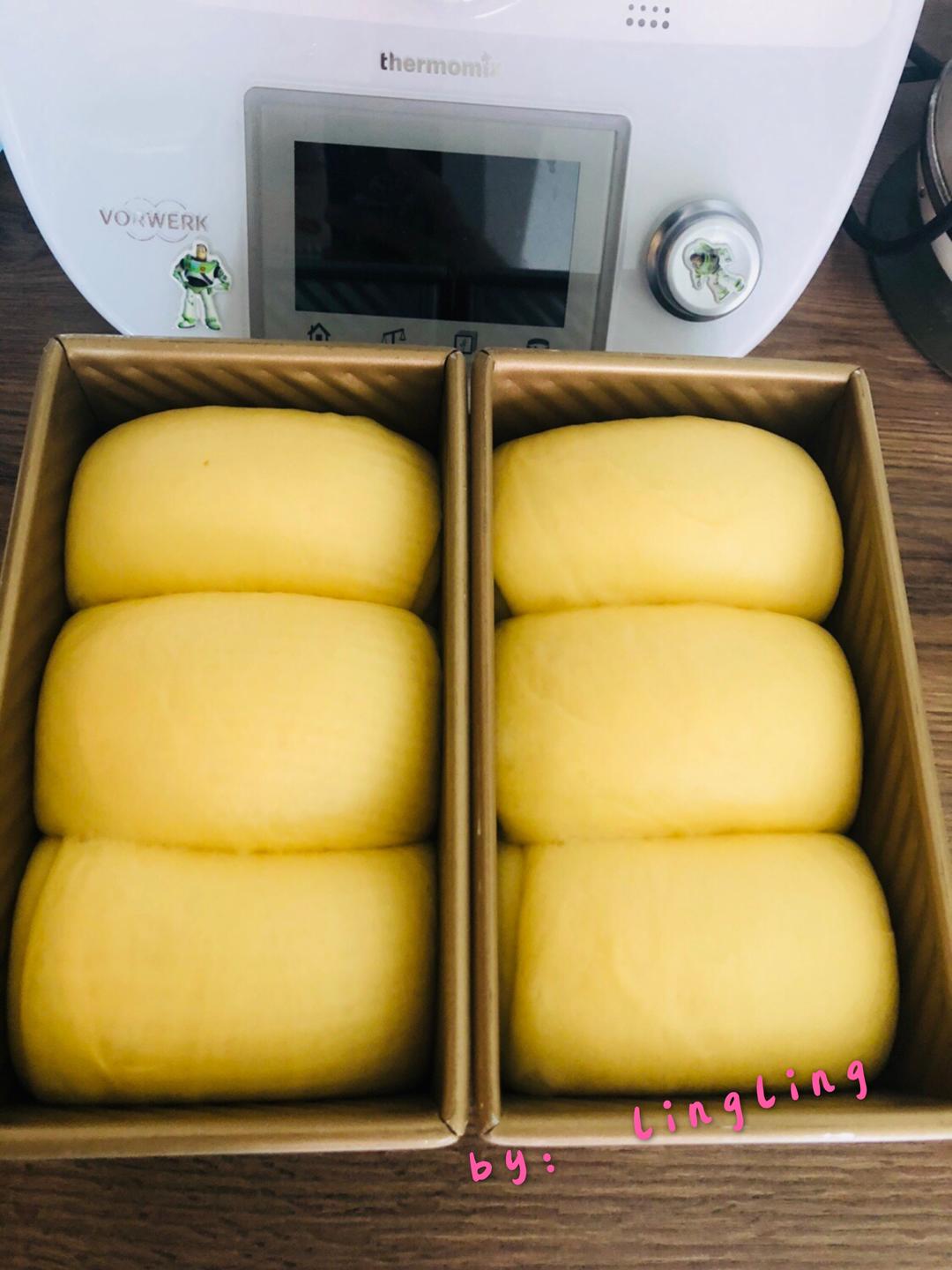 纯奶手撕吐司的做法 步骤1