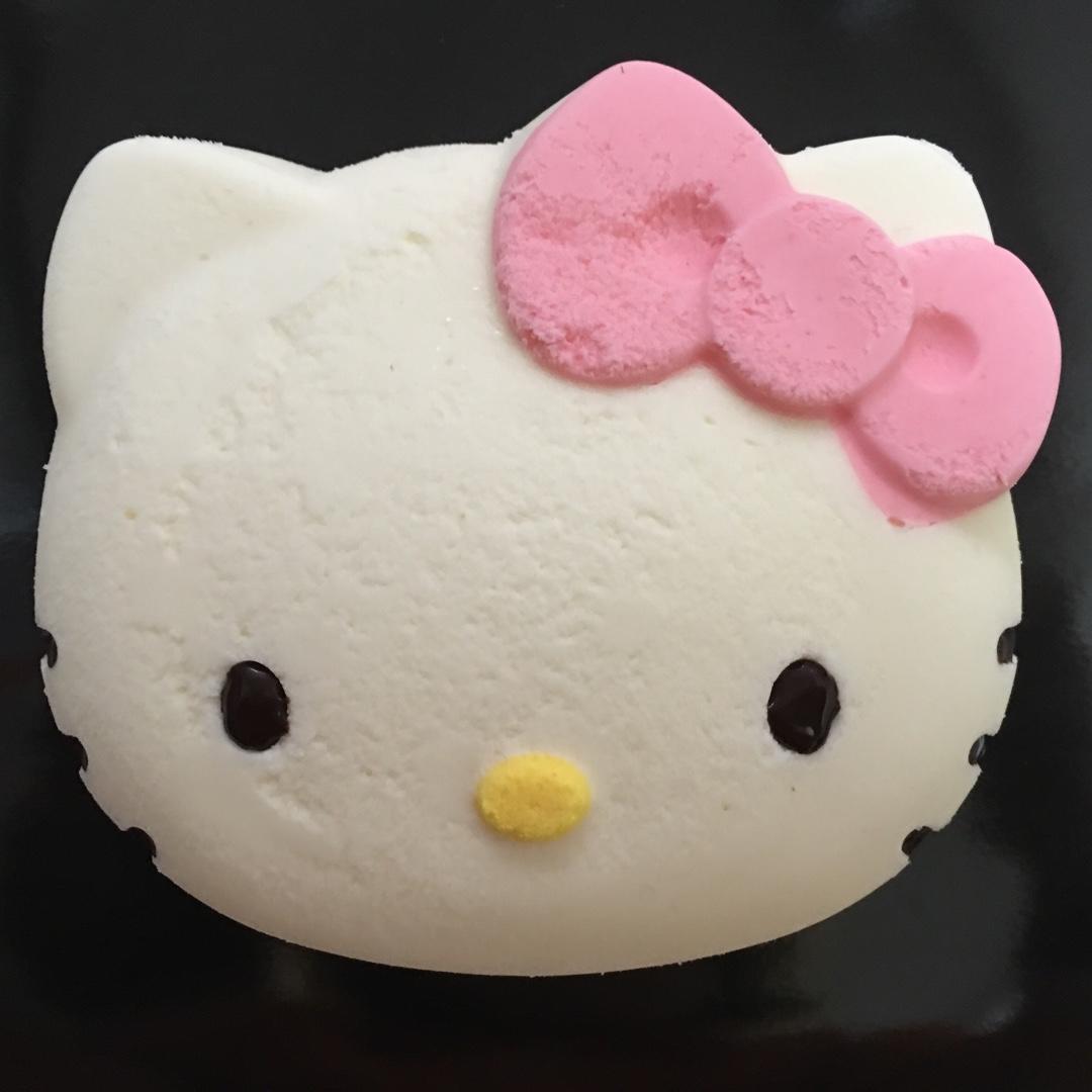 Hello Kitty 酸奶慕斯