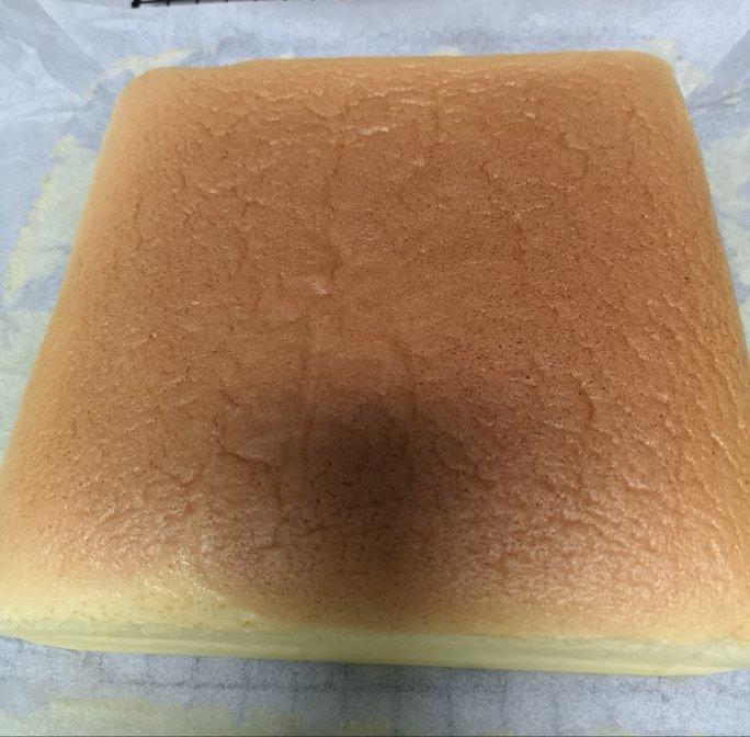 消耗淡奶油之作——淡奶油小蛋糕