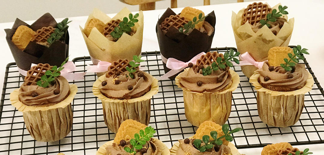 去学习并做了4年的 超浓郁北海道巧克力蛋糕 每次都是第一个卖完