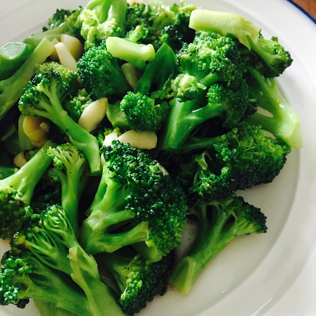 家常菜 清炒西兰花 sue_蒙做的清炒西兰花