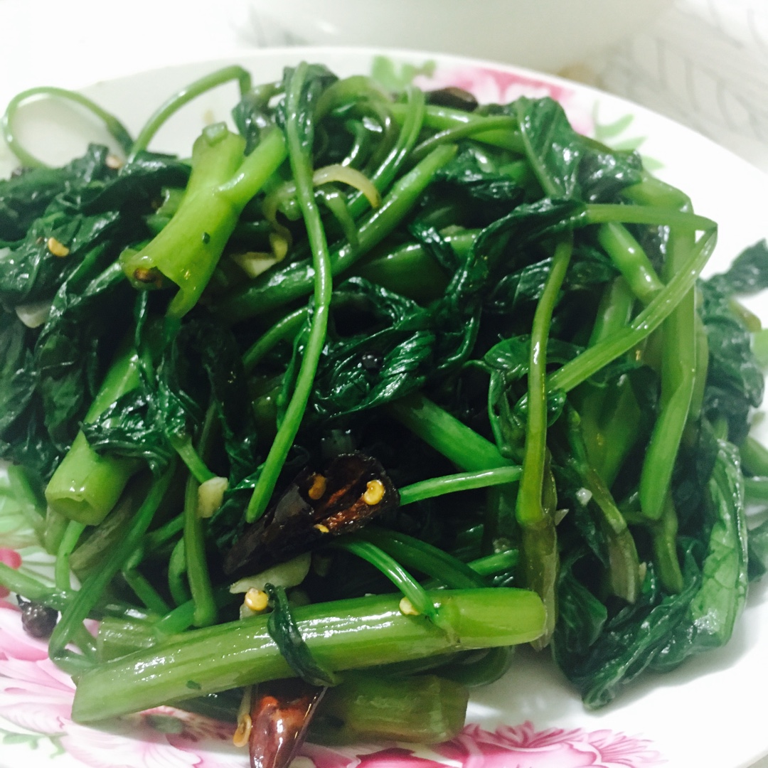 炝炒空心菜（藤菜）