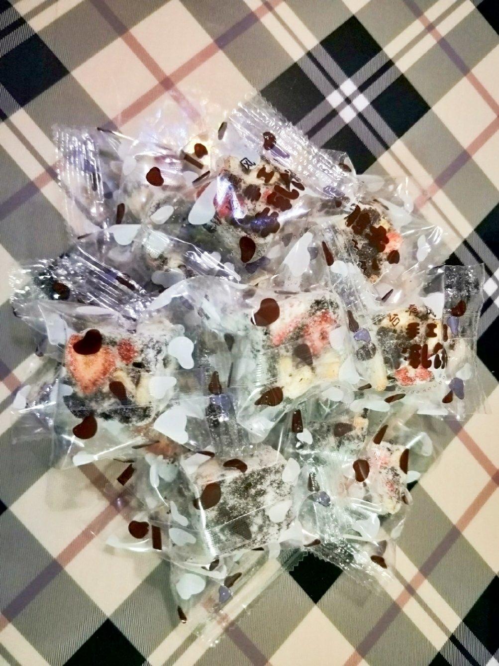 奥利奥草莓雪花酥