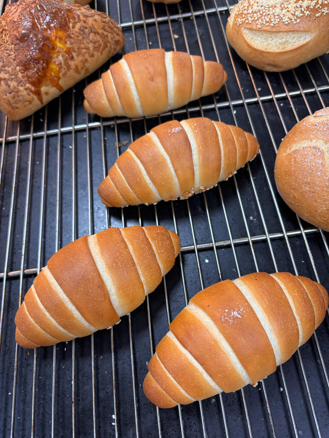 蒜香芝士海盐卷｜盐面包｜盐可颂