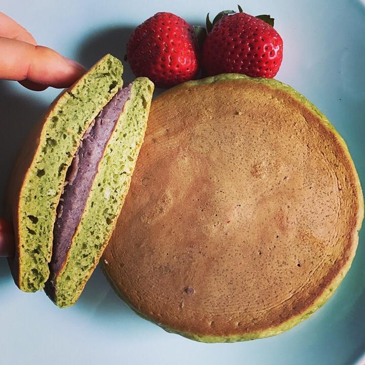 善风静吣做的抹茶红豆奶油铜锣烧