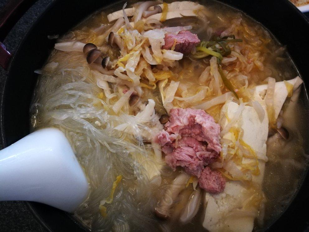 东北酸菜炖排骨