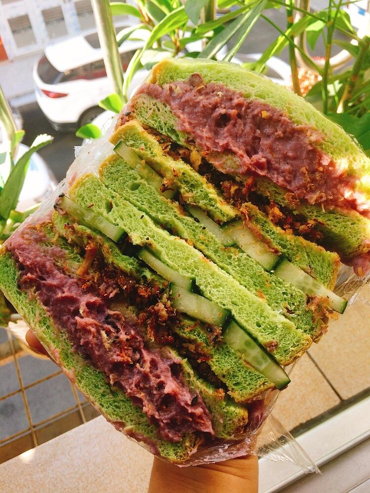 如何做超厚的沼三明治~详细tip！牛油果鸡蛋午餐肉三明治~