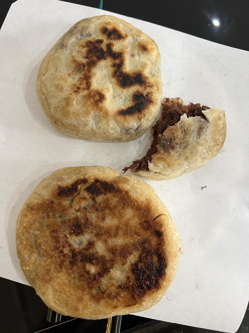 既然没有那就让我来上传小高姐的红豆饼（太好吃太好吃）