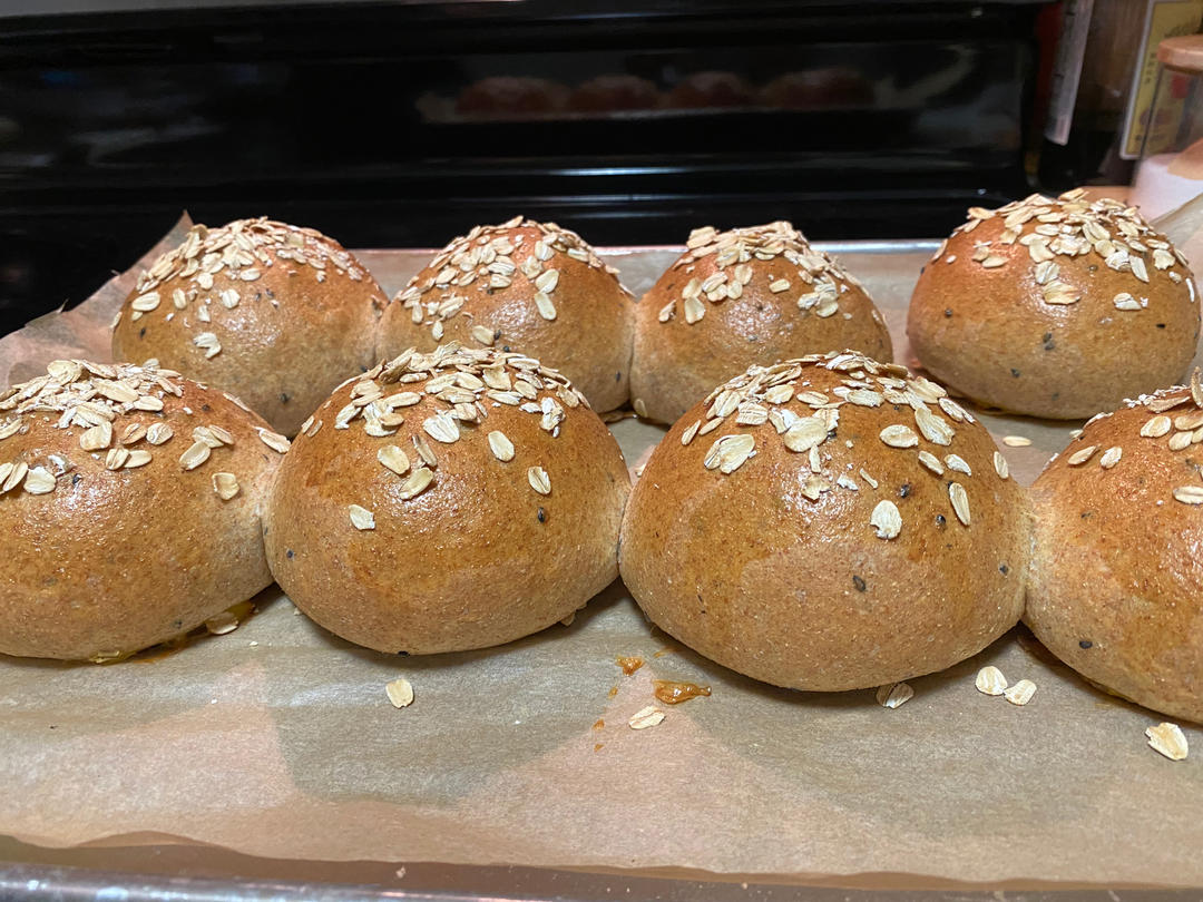 全麦坚果小餐包          （简单，快手低热量）