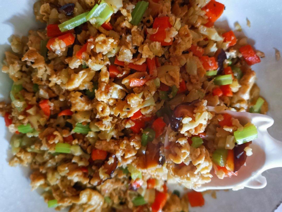 创意减脂餐：减脂花菜炒饭