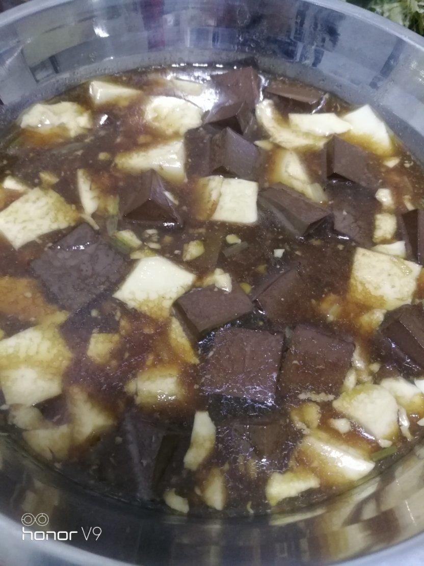 熘鸭血豆腐