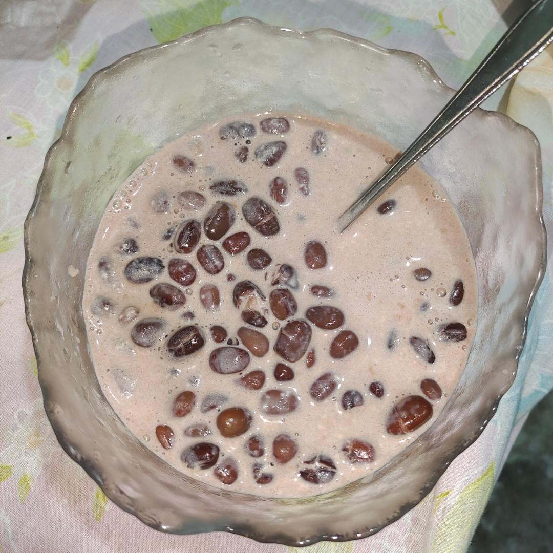 养颜补血的红豆牛奶羹